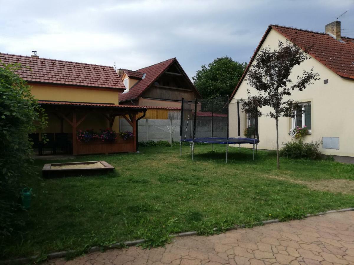 Chata Černá v Pošumaví Cerna v Posumavi Exterior foto